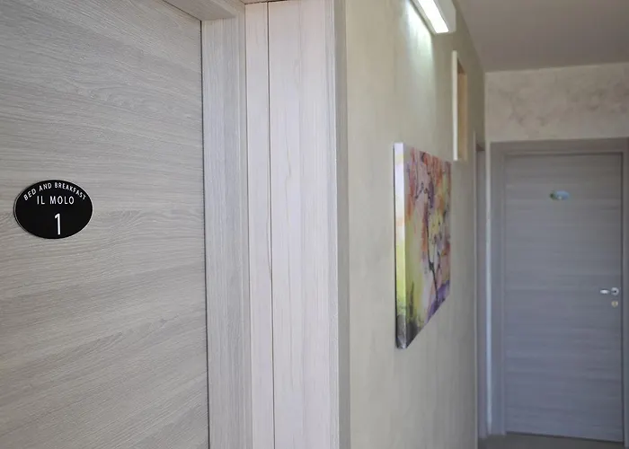 לינה וארוחת בוקר Il Molo